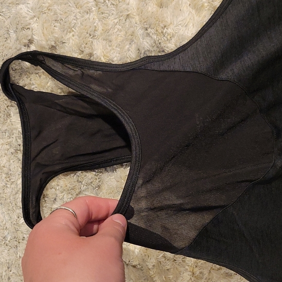 Exercise Top - Picture 2 of 4